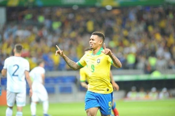 Fotos da vitria do Brasil sobre a Argentina, por 2 a 0, no Mineiro, pela semifinal da Copa Amrica; Gabriel Jesus e Firmino marcaram os gols da seleo em BH