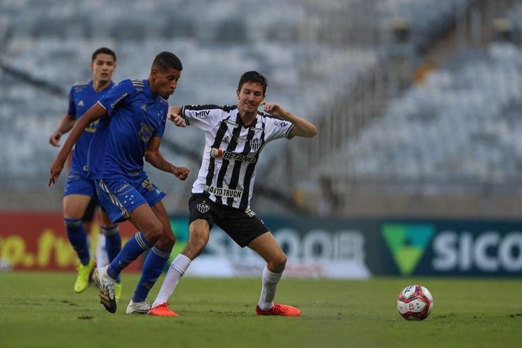 Fotos do clássico do centenário, entre Cruzeiro e Atlético, no Mineirão, em Belo Horizonte, pela nona rodada do Campeonato Mineiro