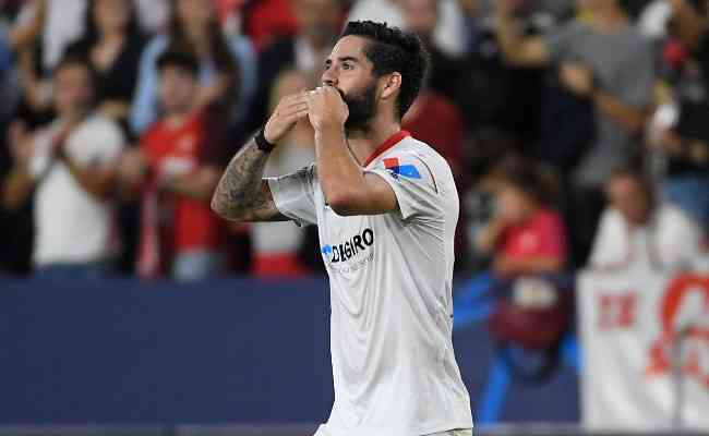 Sevilla rescinde com Isco, e jornal aponta provvel destino do jogador
