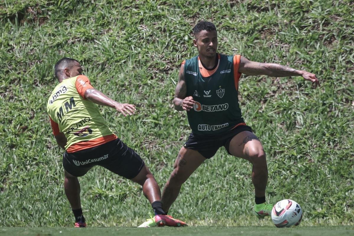 Fotos do treino do Atltico nesta quinta-feira na Cidade do Galo