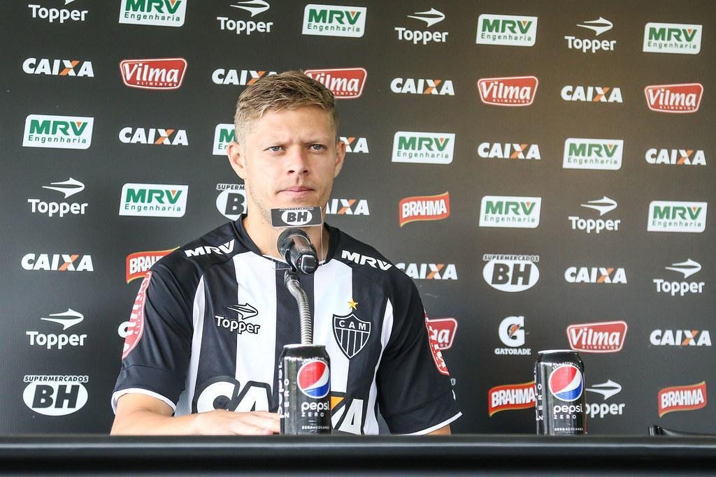 Marlone - Revelado pelo Vasco, Marlone deixou o clube rumo  Toca da Raposa II em 2014. Naquela temporada, disputou 30 partidas e marcou um gol. Pelo Cruzeiro, teve uma passagem discreta, mas integrou o grupo que conquistou os ttulos do Campeonato Mineiro e o Campeonato Brasileiro. No ano seguinte, deixou o clube. Em 2017, j vinculado ao Corinthians, foi contratado por emprstimo pelo Atltico e no conseguiu se firmar. Em 19 jogos, marcou trs gols. Integrou o elenco campeo estadual daquela temporada.