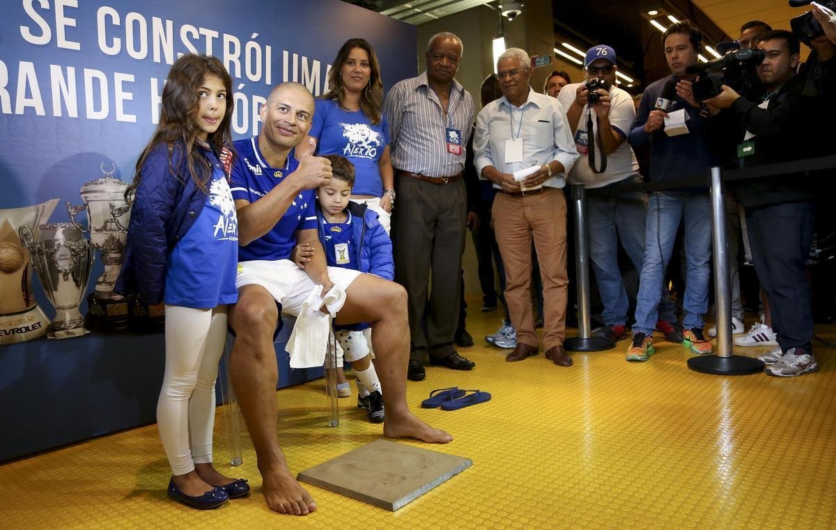 Jogo Trplice Coroa x dolos Eternos, no Mineiro