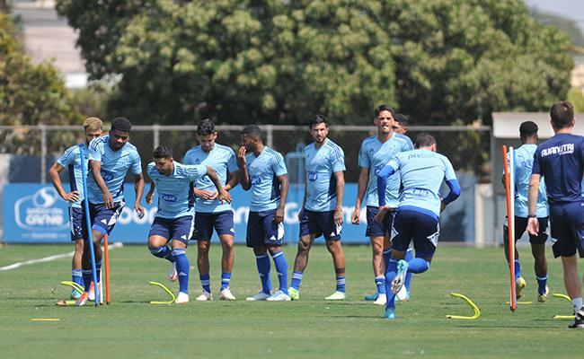 Jogadores realizaro toda preparao para jogo contra o CRB na Toca II