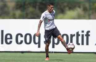 Guilherme Arana - um jogo e um gol (uma vitria) - jogou pelo Corinthians
Carlos Daniel - nunca jogou
