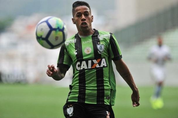 Fotos de América x Grêmio, neste sábado (20/10), no Independência, pela 30ª rodada do Campeonato Brasileiro