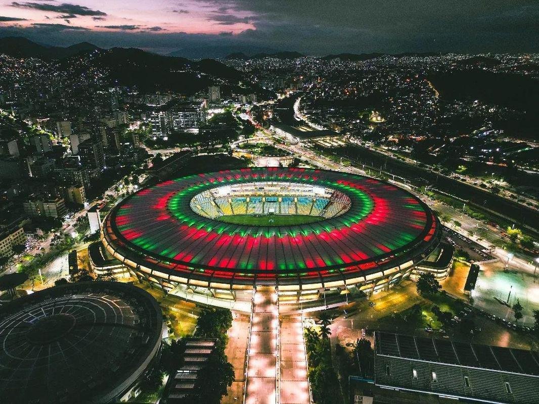 Maracan, casa do Fluminense, comporta 78.838 torcedores (Grupo D)