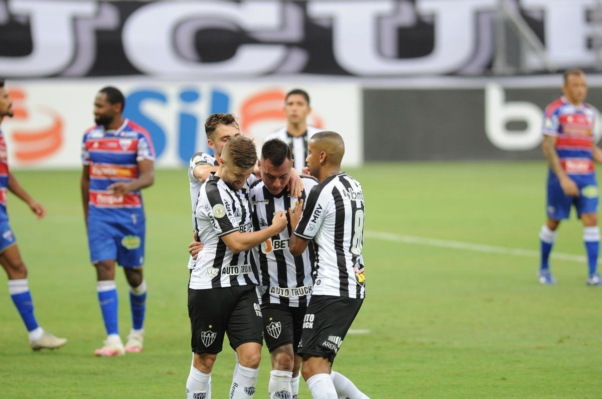 Fotos do duelo entre Atltico e Fortaleza, no Mineiro, em Belo Horizonte, pela 33 rodada do Campeonato Brasileiro