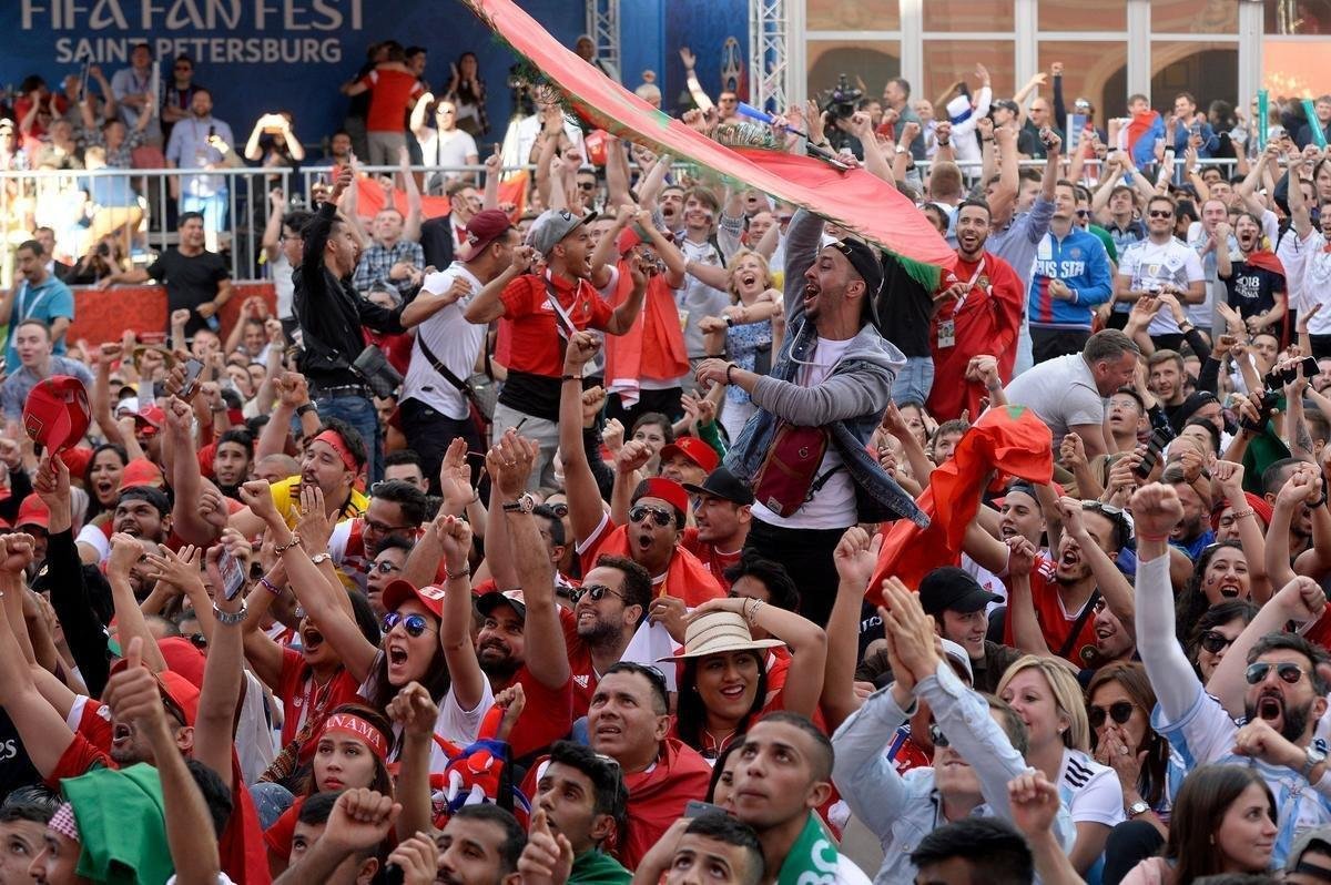 Seleo anfitri goleou Arbia Saudita por 5 a 0