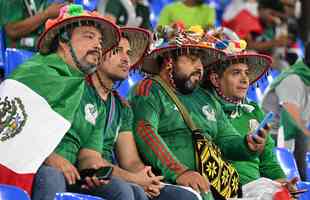 Imagens da torcida no jogo entre Mxico e Polnia pelo Grupo C da Copa do Mundo.