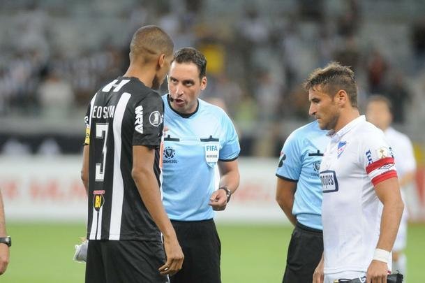Fotos do primeiro tempo do duelo entre Atltico e Nacional do Uruguai, no Mineiro, pelo Grupo E da Copa Libertadores