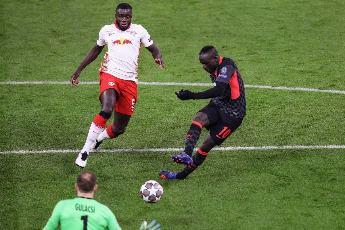 Fotos do jogo entre RB Leipzig e Liverpool, em 