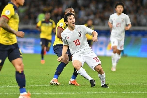 Equador e Japo se enfrentaram no Mineiro pela terceira rodada do Grupo C da Copa Amrica