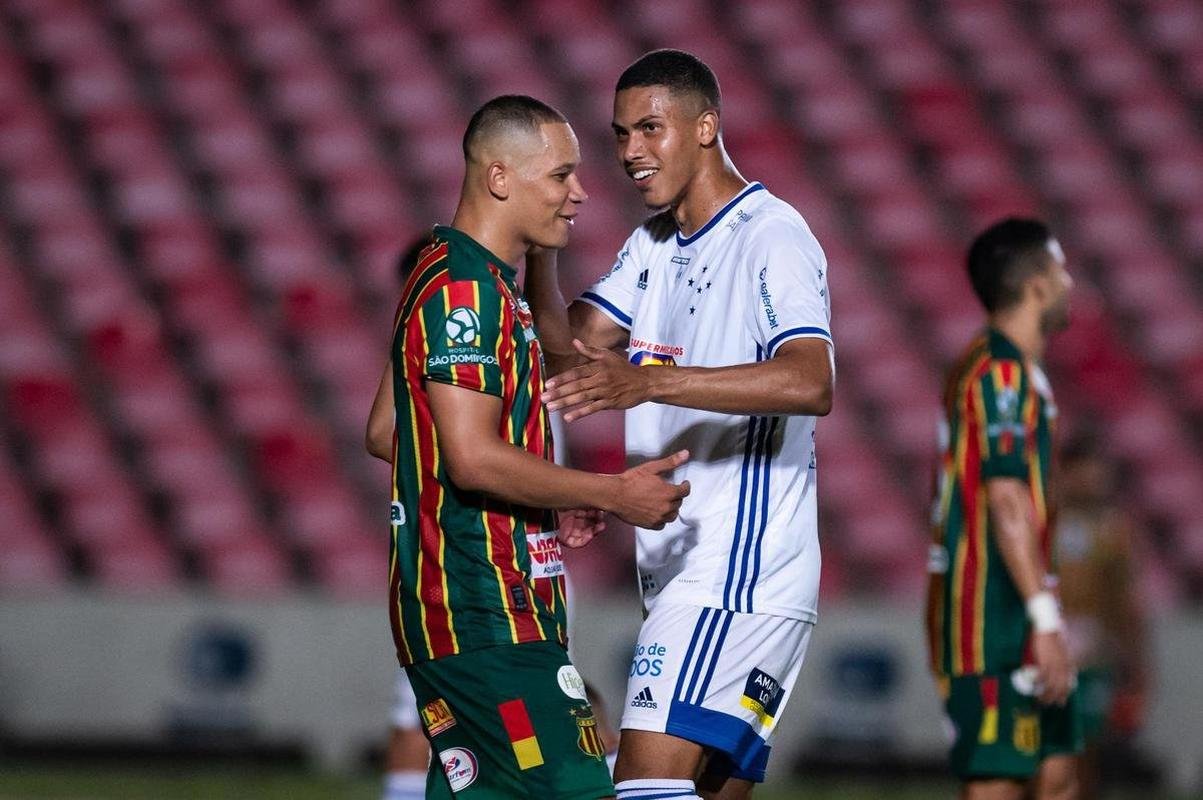 43 - Paulo (zagueiro)