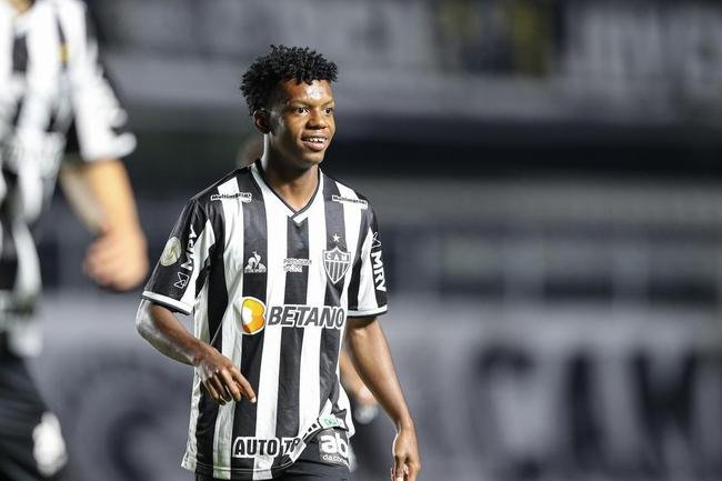 Alexandre Lopes (meio-campista)