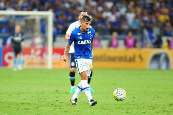 Imagens de Cruzeiro x Grmio, no Mineiro, pelas semifinais da Copa do Brasil
