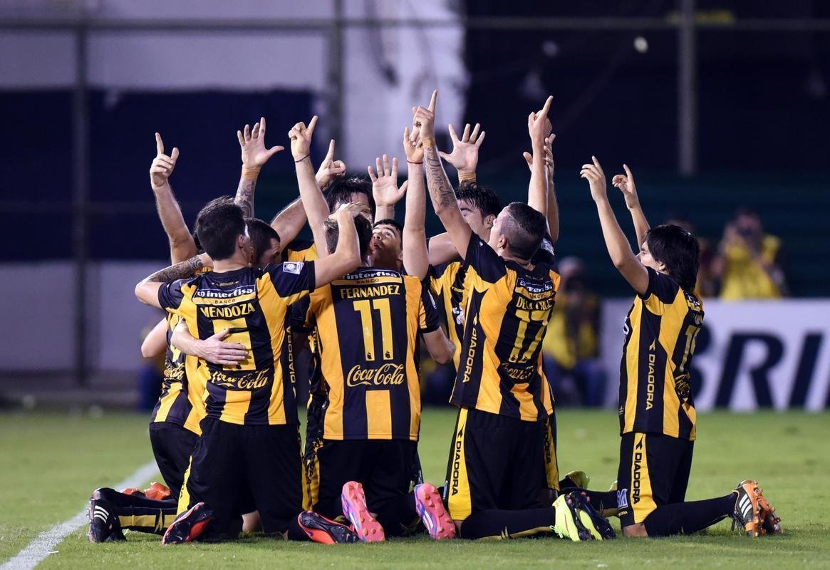 Em 2015, o Guaran-PAR passou com duas vitrias, trs empates e uma derrota. O time foi eliminado na semifinal