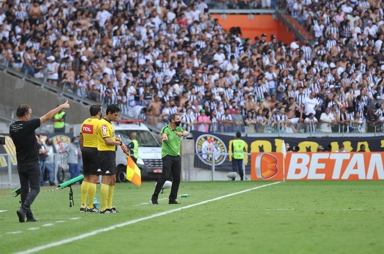 Fotos do clssico entre Atltico e Amrica no Mineiro, neste domingo (07/11), pela 30 rodada do Campeonato Brasileiro