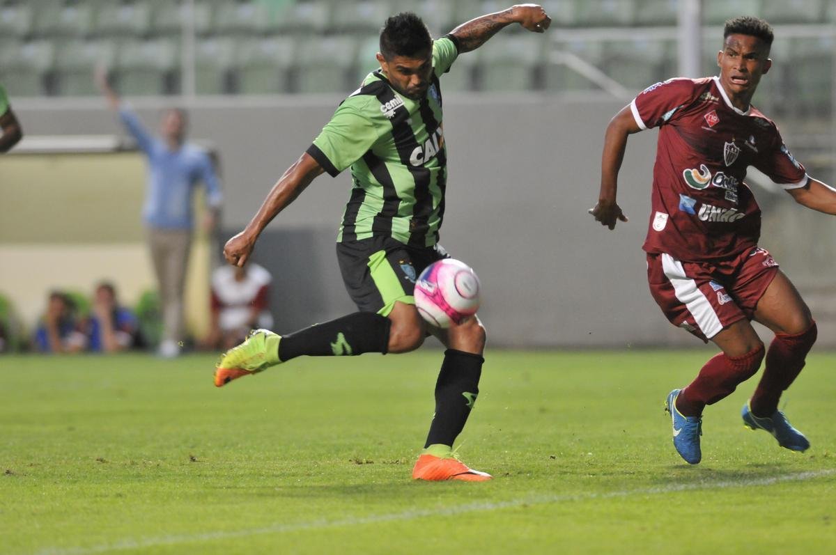 Amrica e Patrocinense se enfrentaram, no Independncia, pela primeira rodada do Campeonato Mineiro