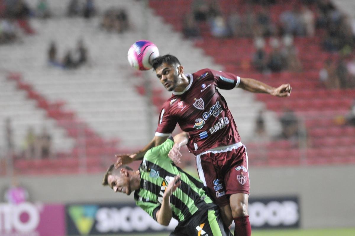Amrica e Patrocinense se enfrentaram, no Independncia, pela primeira rodada do Campeonato Mineiro