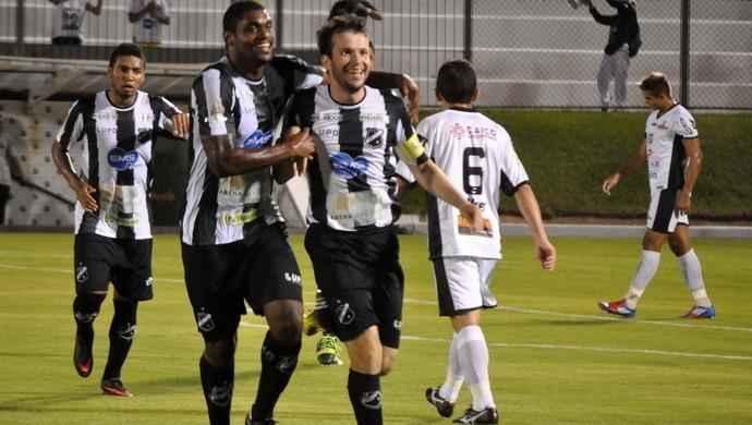 Em agosto de 2013, Daniel Paulista foi anunciado como reforço do ABC, por indicação do técnico Roberto Fernandes, com quem tinha trabalhado no Náutico, em 2007. Foi dispensado do clube no ano seguinte. Desmotivado, encerrou a carreira como atleta precocemente aos 32 anos