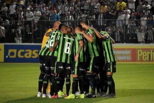 Fotos de Operrio x Amrica, no Estdio Germano Krger, em Ponta Grossa, pela primeira rodada da Srie B