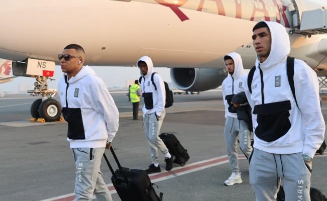 Elenco do PSG desembarcou no Catar nesta quarta-feira (18)