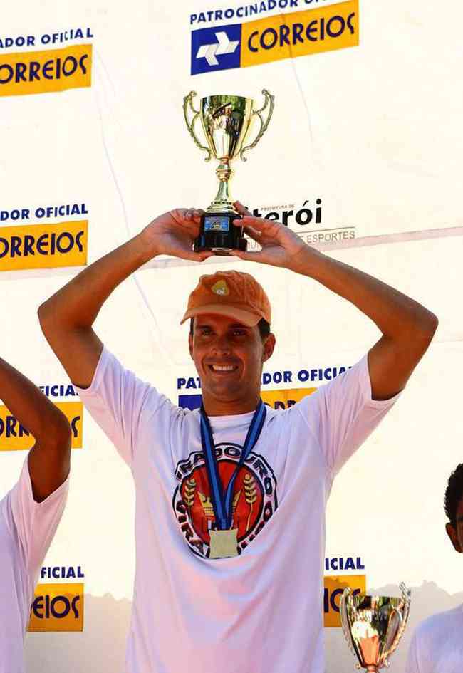 Ex-jogador de vôlei, Maurício Souza é eleito deputado federal em Minas  Gerais