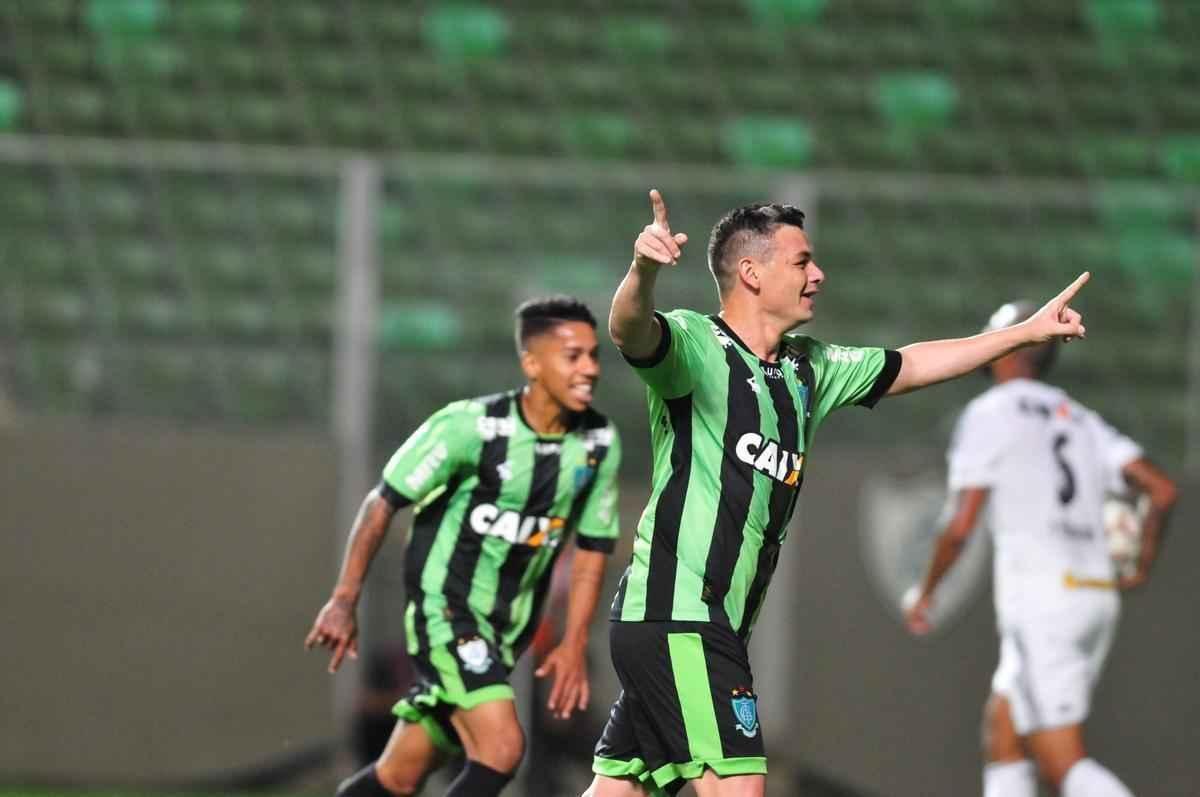 Amrica e Figueirense se enfrentaram, no Independncia, pela 16 rodada da Srie B do Brasileiro