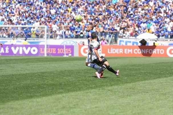 Imagens de Cruzeiro x Santa Cruz, pela 22 rodada do Brasileiro, no Mineiro