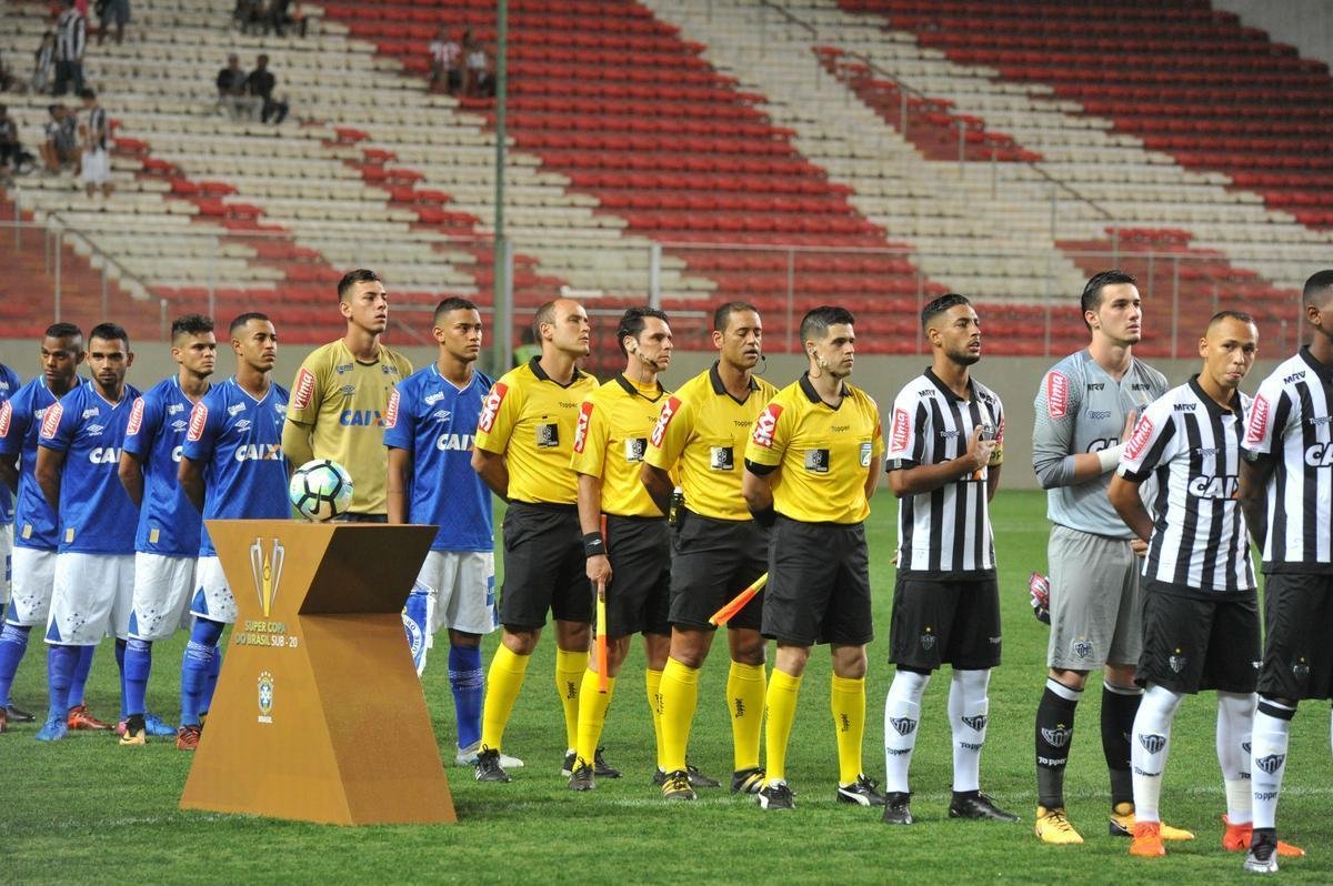 Imagens do clssico entre Atltico e Cruzeiro pela Supercopa Sub-20