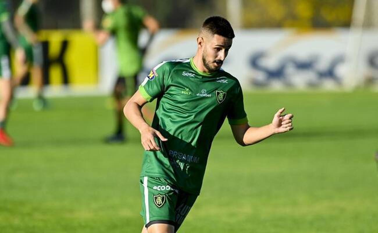 Revelado nas categorias de base do Coelho, o lateral-esquerdo Lucas Luan se despedir do Amrica aps quatro anos no clube