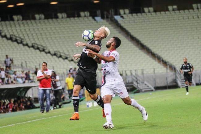 Veja imagens do empate entre Ferrovirio-CE e Atltico no Castelo