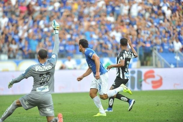 Cruzeiro e Santos se enfrentam no Mineiro pela 15 rodada do Campeonato Brasileiro 