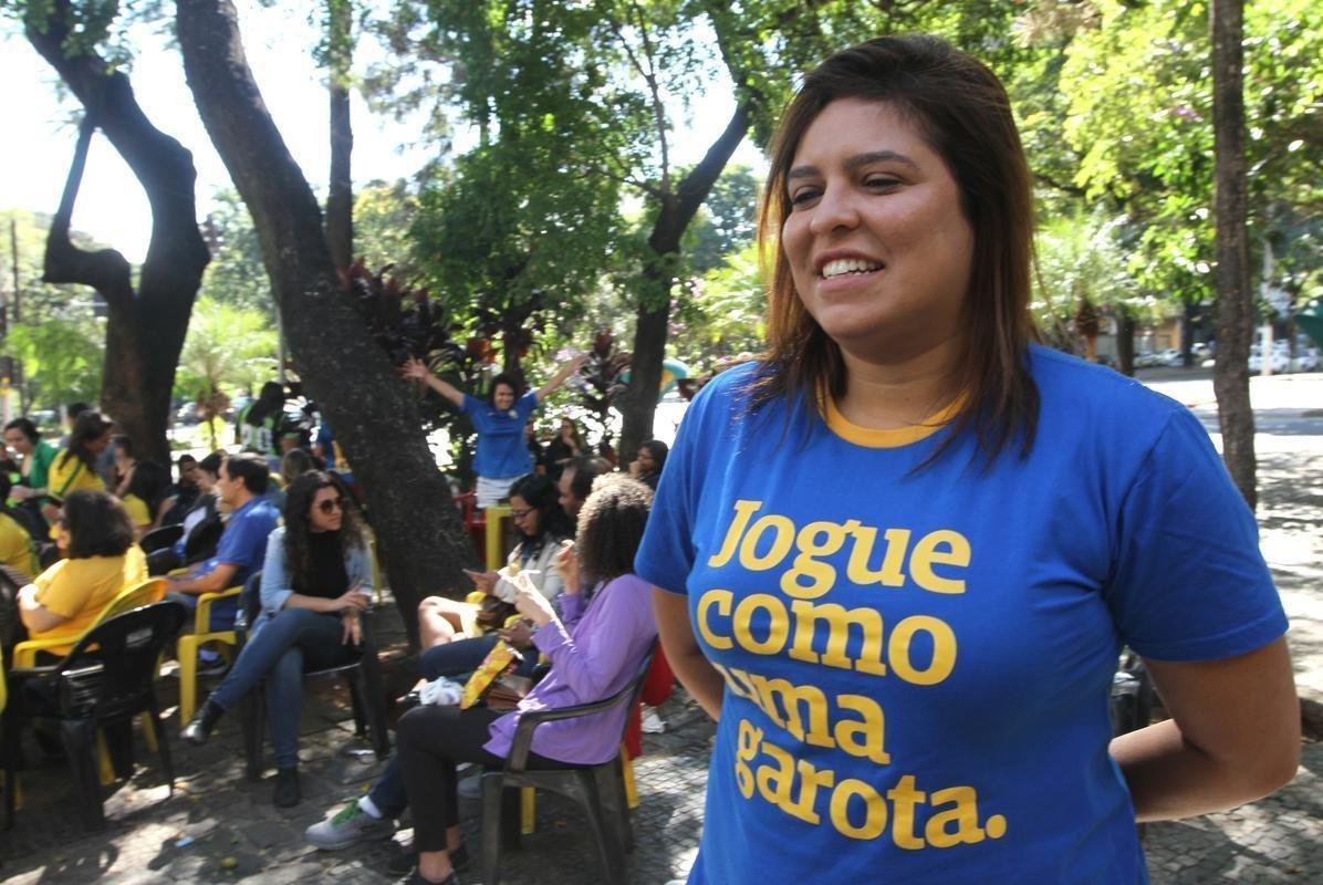 Cerca de 300 pessoas acompanharam no Bar da Dalva a vitria do Brasil contra a Jamaica na estreia da Copa do Mundo da Frana