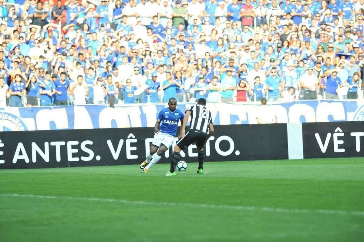 Imagens do jogo entre Cruzeiro e Botafogo, pela 19 rodada do Brasileiro, no Mineiro