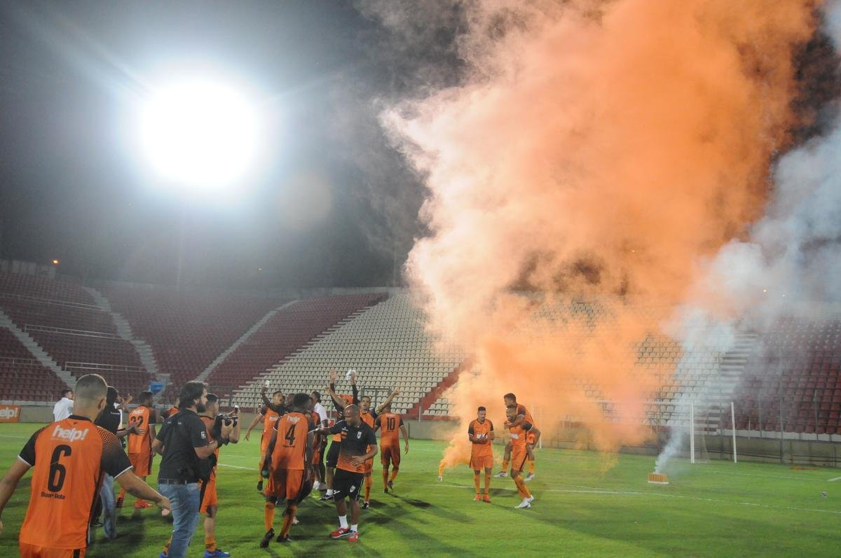 Coimbra venceu o Uberlndia por 1 a 0 e conquistou o trofu do Mdulo II do Campeonato Mineiro