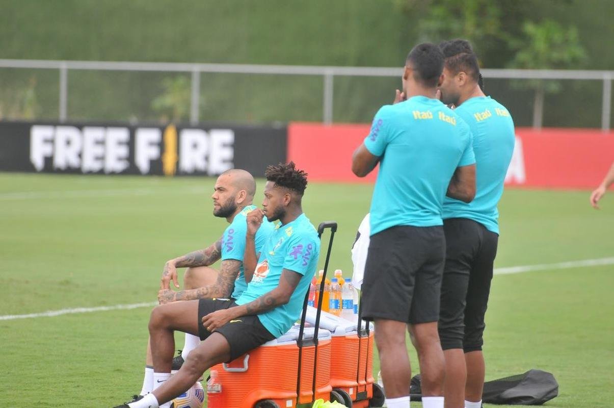 Seleo Brasileira realizou treinamento na tarde deste sbado (29/1) na Toca da Raposa II