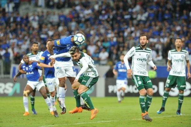 Cruzeiro e Palmeiras mediram foras, no Mineiro, pela oitava rodada do Campeonato Brasileiro
