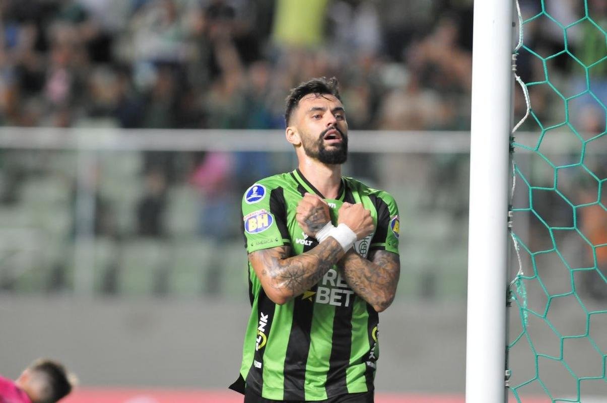 Fotos de Amrica x Pearol pela Sul-Americana, no Independncia