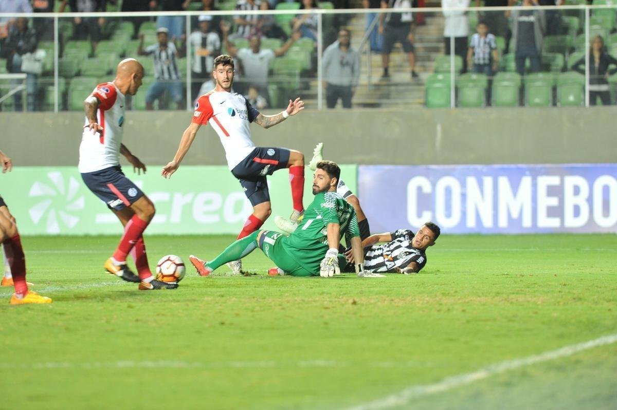 Partida foi disputada no Independncia, nessa noite de tera-feira