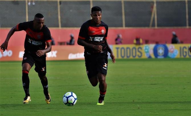 Vitória derrotou Atlético por 1 a 0, no Barradão, com gol de Léo Ceará