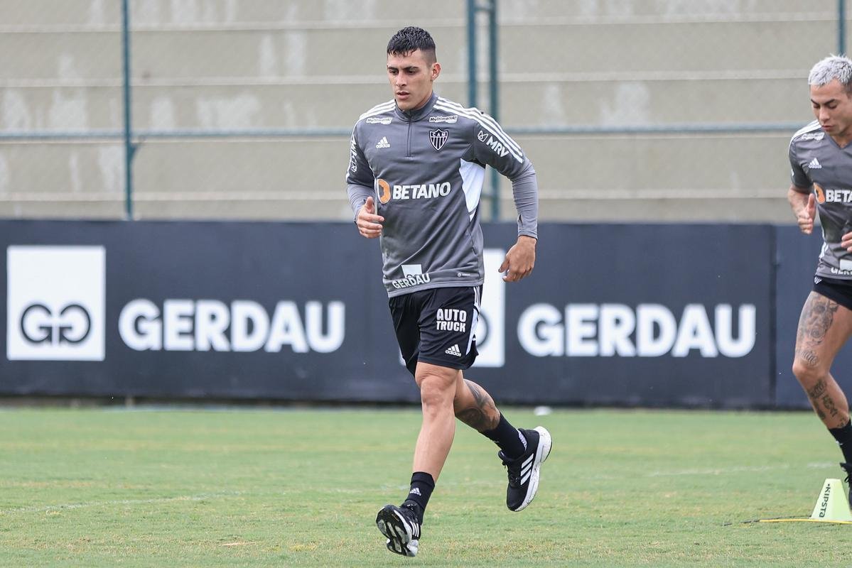 Veja fotos do primeiro dia de pr-temporada do Atltico