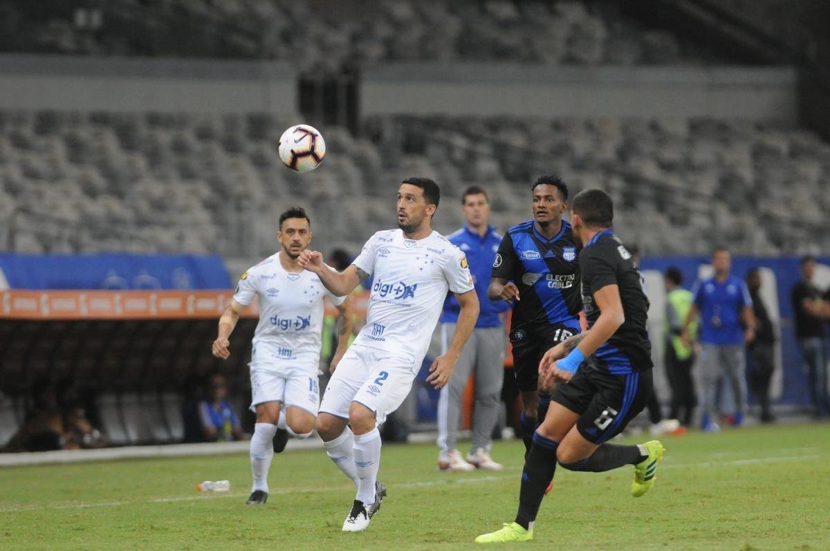 Equipes se enfrentaram pela sexta rodada do Grupo B da Copa Libertadores