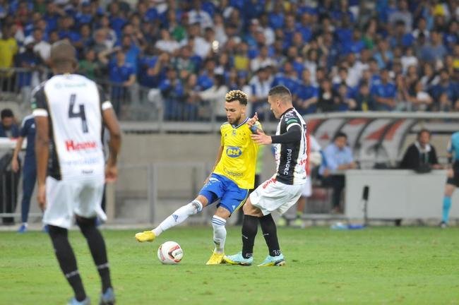 As melhores fotos do jogo entre Cruzeiro e Operrio-PR, no Mineiro, em Belo Horizonte, pela 29 rodada da Srie B do Brasileiro
