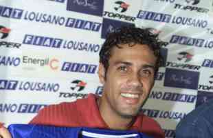 Maurinho defendeu o Cruzeiro de 2003 a 2008. Foi multicampeo: Campeonato Brasileiro 2003;  Copa do Brasil 2003 e Campeonato Mineiro: 2003, 2004, 2006.
