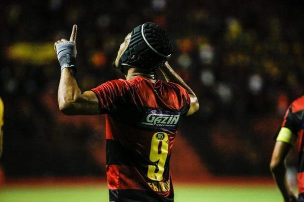 O Sport recebeu o Retrô FC em jogo adiantado da 5ª rodada do Campeonato Pernambucano. A partida marcou a estreia da Ilha do Retiro na temporada 2020