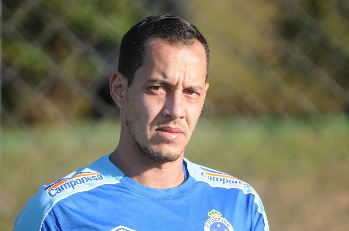 Cruzeiro se prepara para enfrentar o Fluminense, nesta quarta, s 19h15, no Mineiro