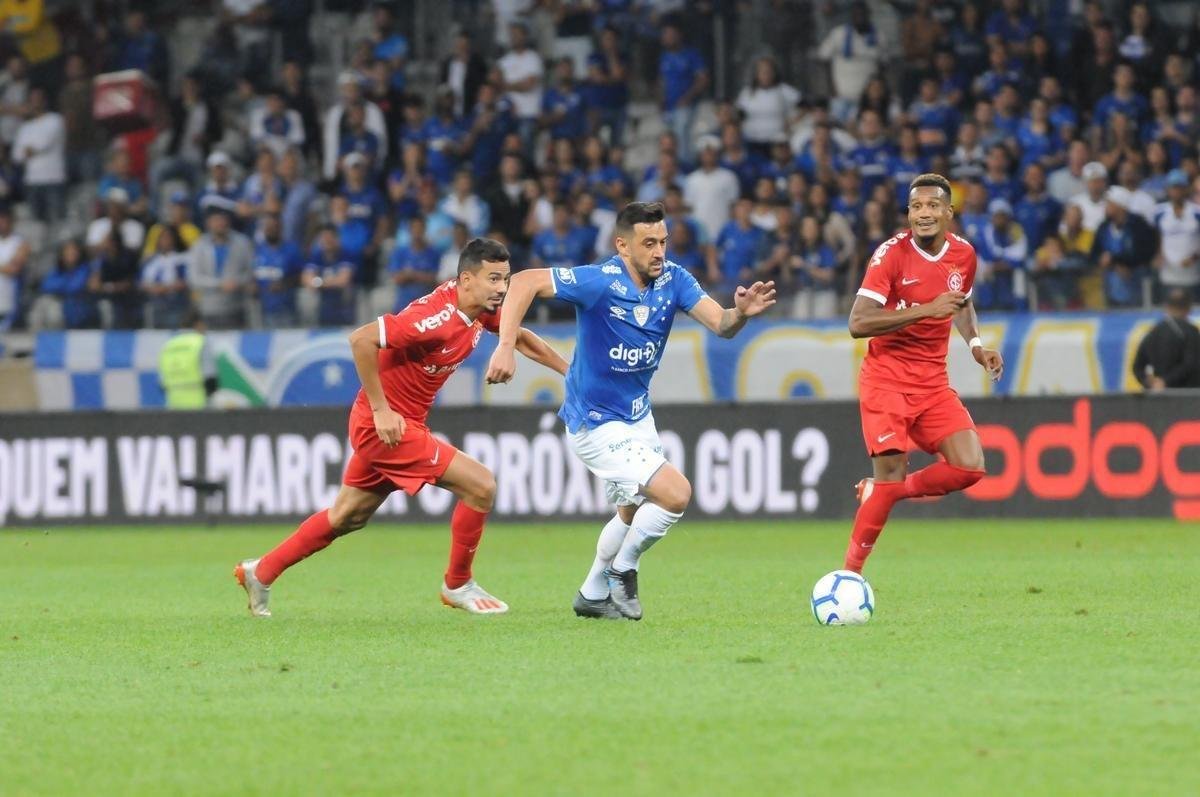 Gol do Internacional deixou Cruzeiro abatido no segundo tempo