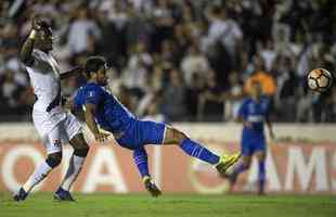 Cruzeiro goleou Vasco por 4 a 0 e causou a ira da torcida cruz-maltina em So Janurio