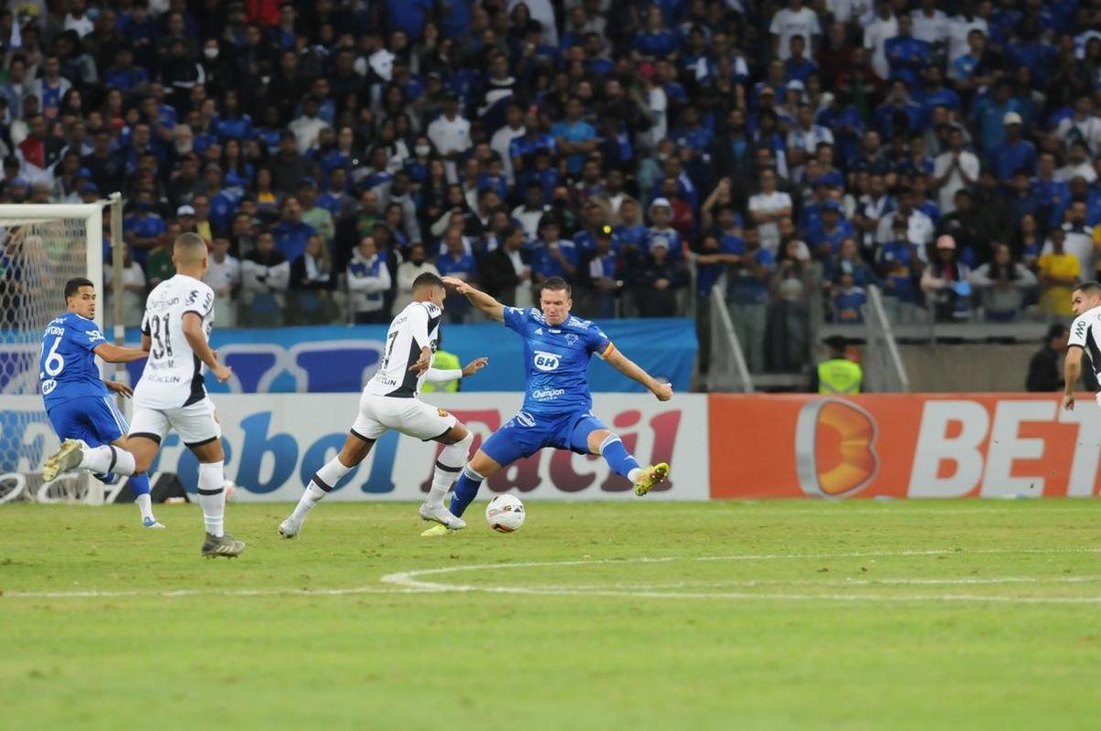 Fotos do jogo entre Cruzeiro e Sport, no Mineiro, em Belo Horizonte, pela 15 rodada da Srie B do Campeonato Brasileiro (28/6/2022)